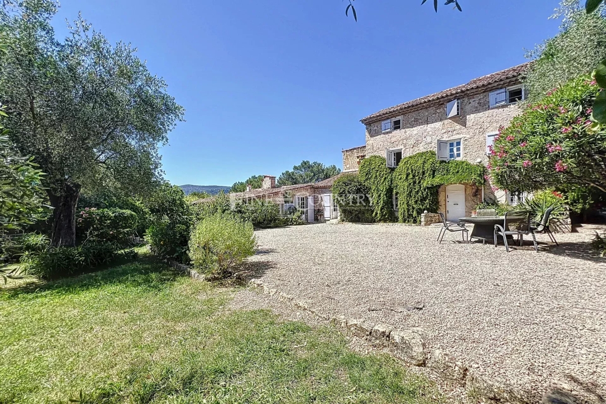 Maison de luxe à vendre à Grasse, 1 690 000 €, Photo 2