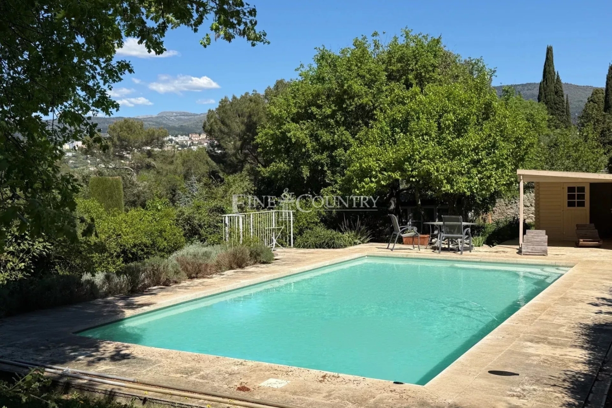 Maison de luxe à vendre à Grasse, 1 690 000 €, Photo 3