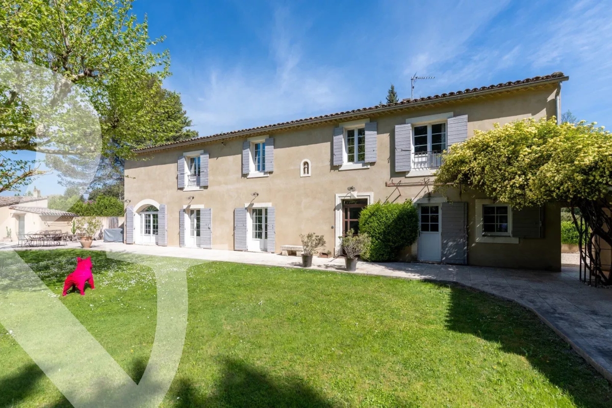 Maison de luxe à vendre à Saint-Rémy-de-Provence, 1 272 000 €, Photo 2