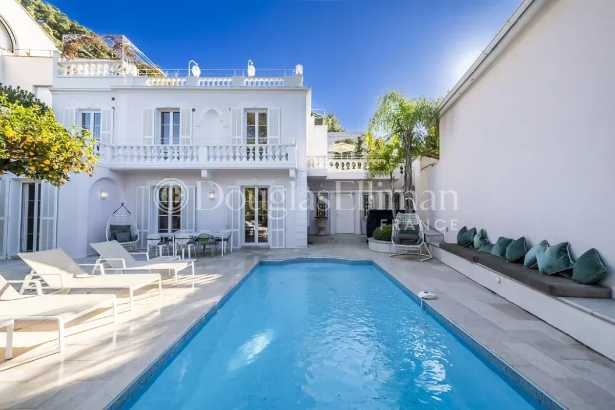 Luxury House for sale in Cap d'Antibes, 3 975 000 €, Photo 1