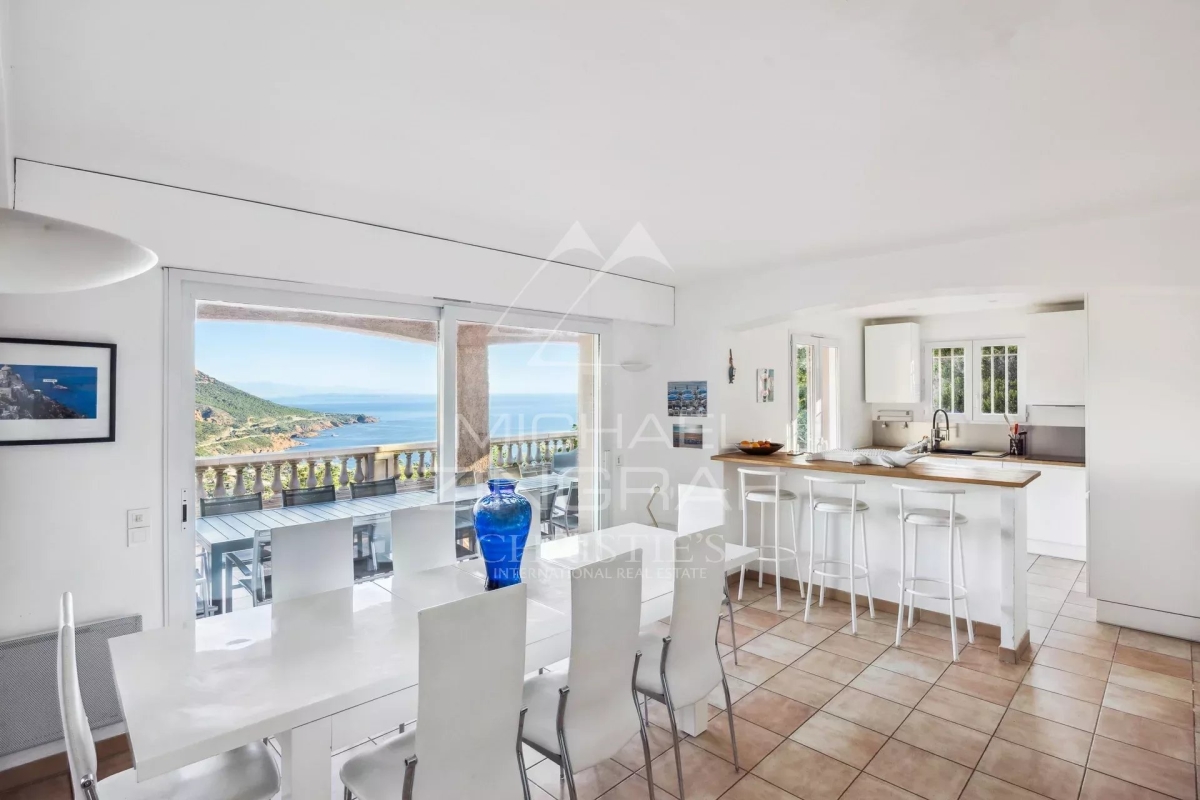 Maison de luxe à vendre à Saint-Raphaël, 1 799 000 €, Photo 5