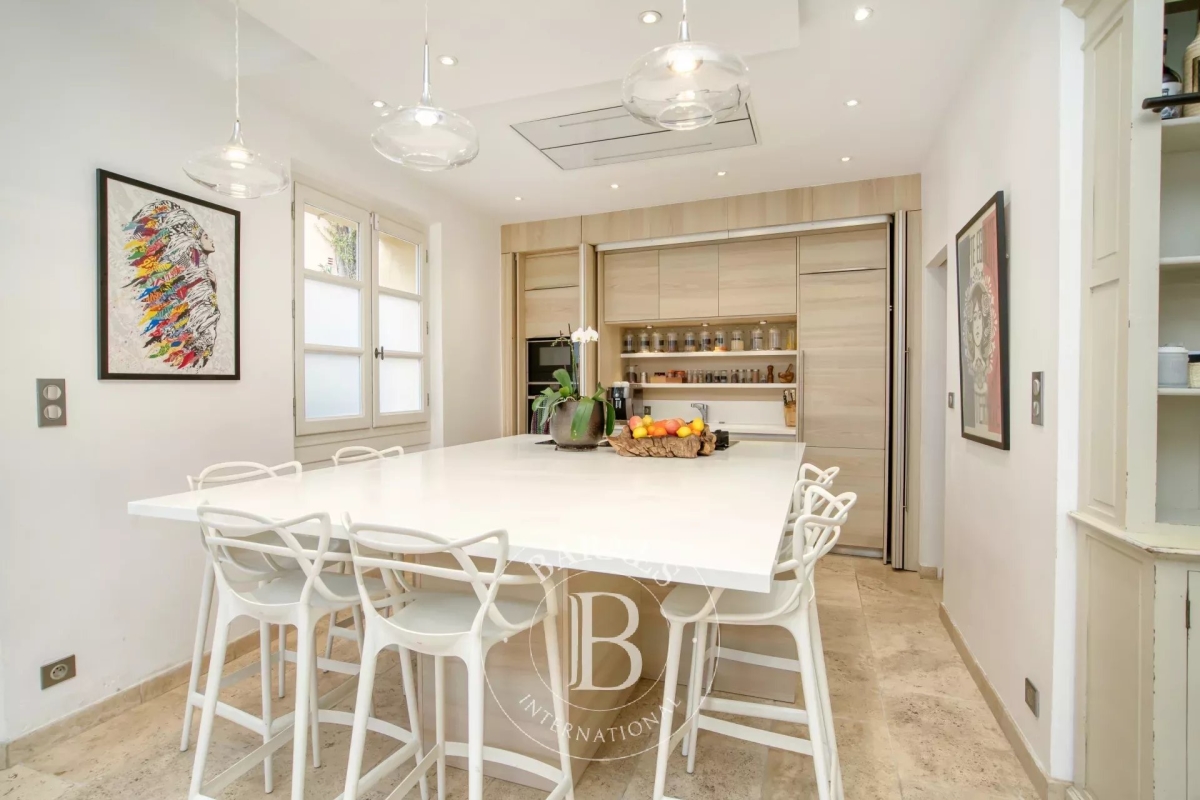 Luxury House for sale in Saint-Tropez, 2 400 000 €, Photo 2