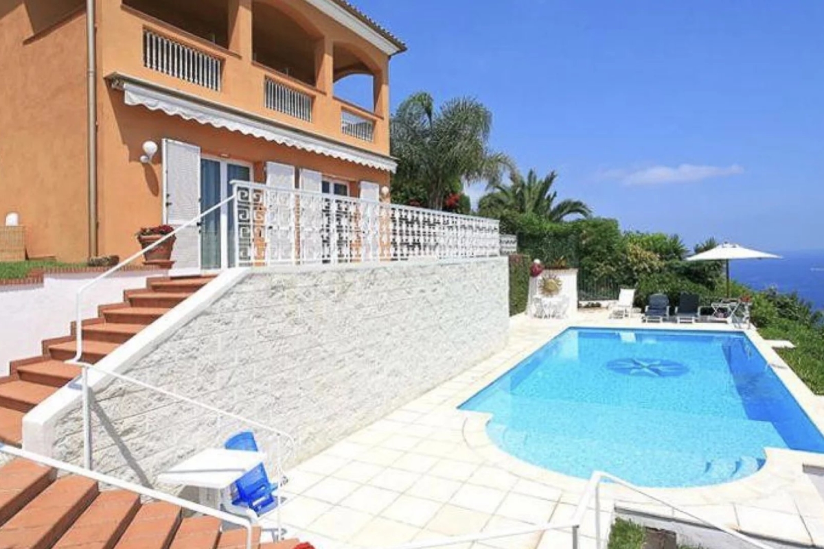 Maison de luxe à vendre à Beausoleil, 1 900 000 €, Photo 1