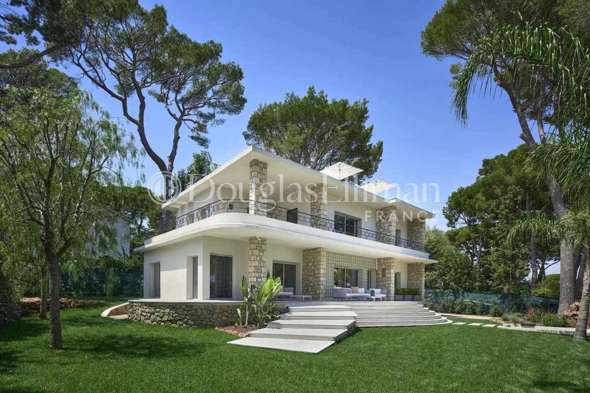 Maison de luxe à vendre à Cap d'Antibes, 3 990 000 €, Photo 1