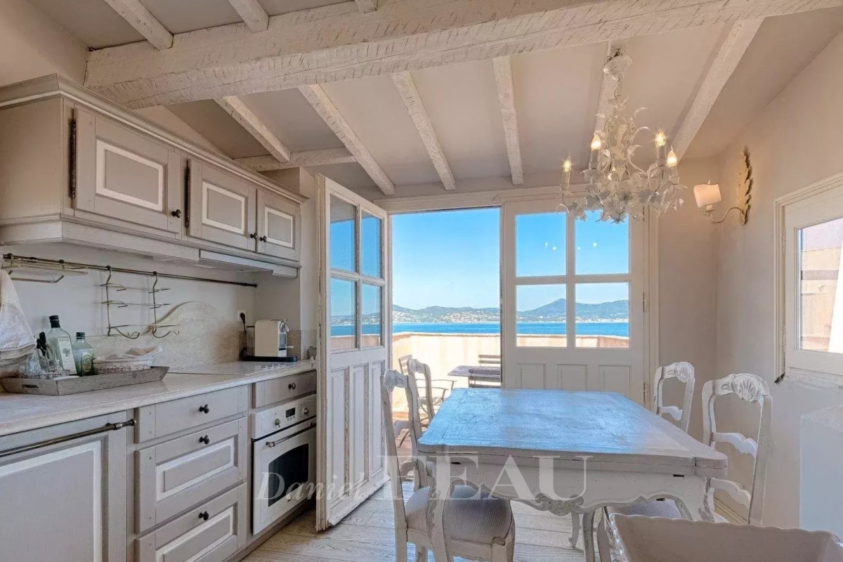 Maison de luxe à vendre à Saint-Tropez, 2 490 000 €, Photo 1