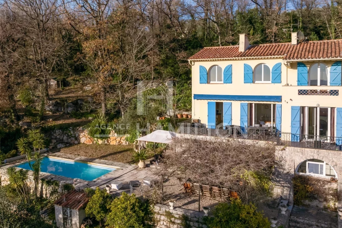Luxury House for sale in Châteauneuf-Grasse, 1 100 000 €, Photo 1