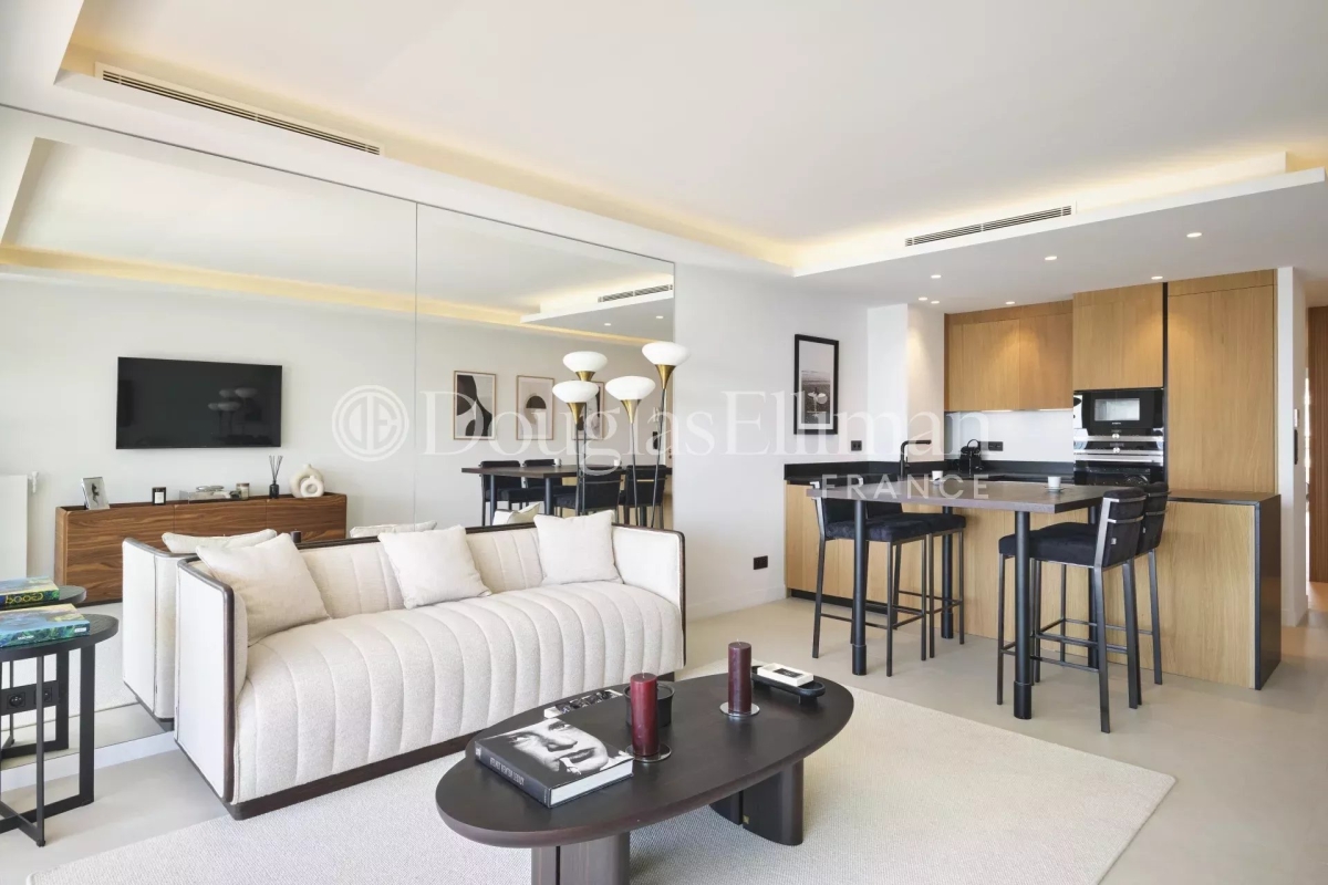 Luxury Apartment for sale in Cannes, 2 250 000 €, Photo 2