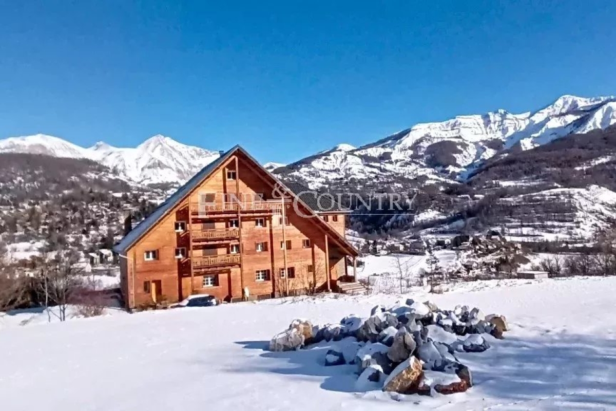 Maison de luxe à vendre à Allos, 2 980 000 €, Photo 1