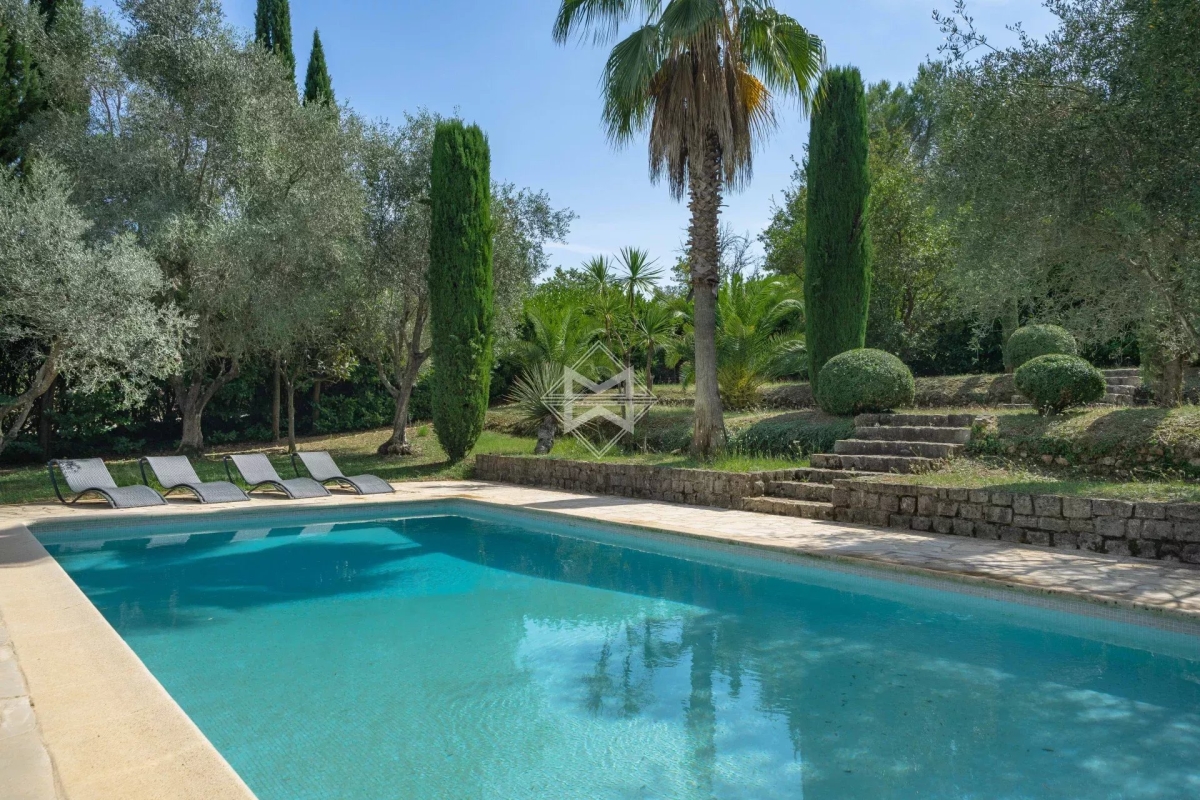 Luxury House for sale in Valbonne, 2 850 000 €, Photo 2