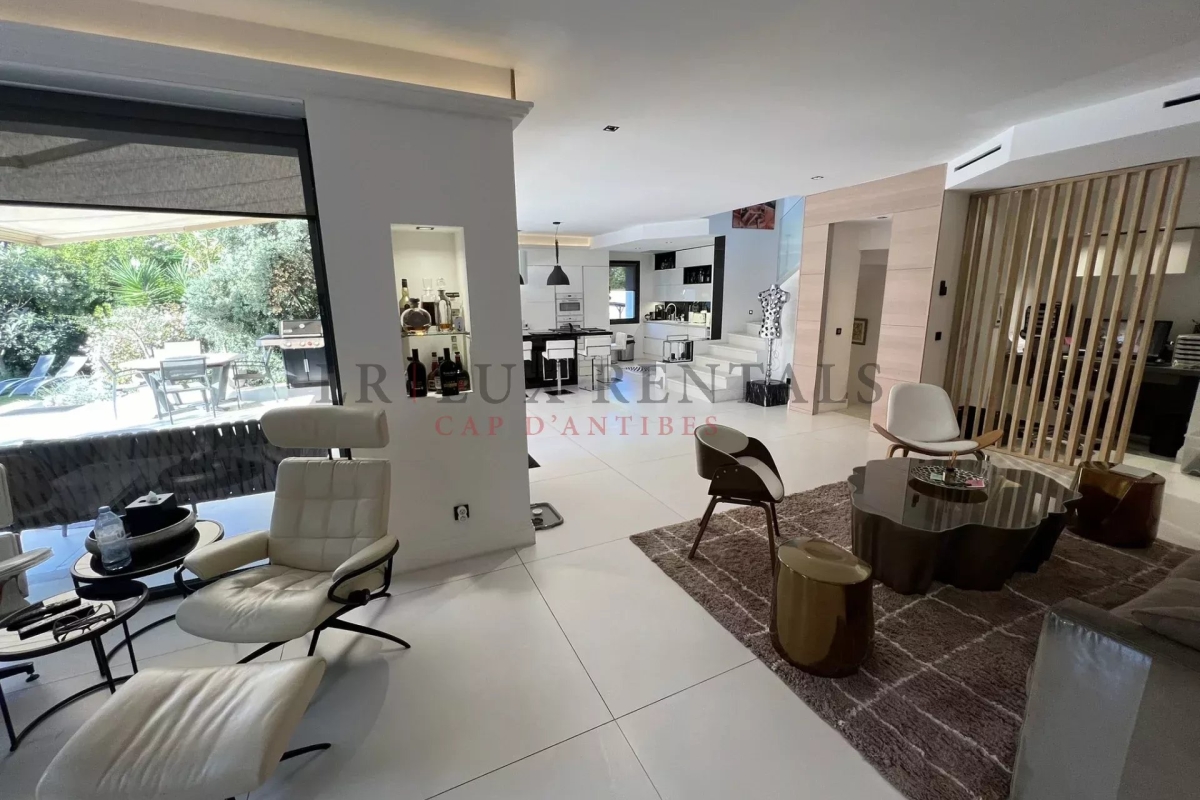 Maison de luxe à vendre à Antibes, 2 500 000 €, Photo 6