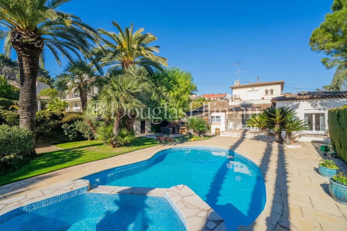 Maison de luxe à vendre à Mougins, 1 380 000 €, Photo 1