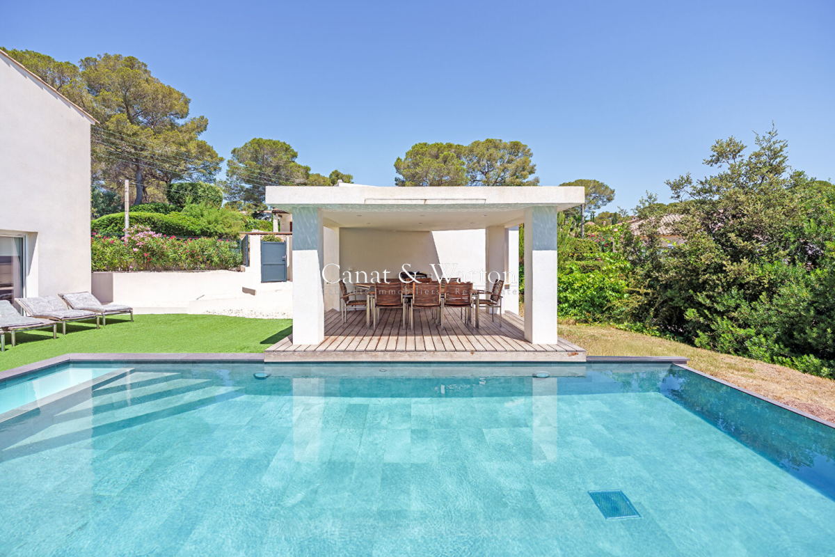Maison de luxe à vendre à Saint-Raphaël, 1 300 000 €, Photo 1