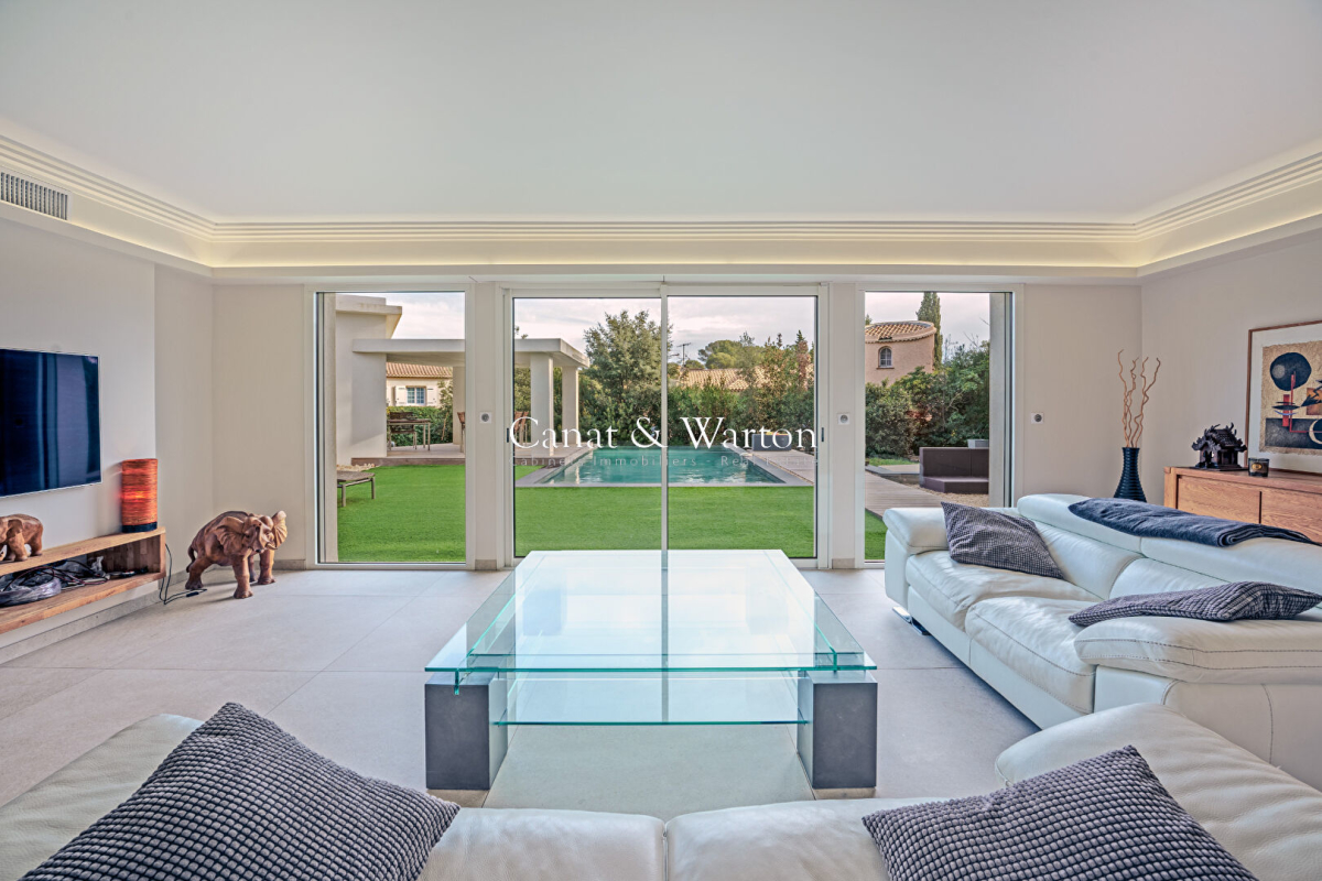 Maison de luxe à vendre à Saint-Raphaël, 1 300 000 €, Photo 6