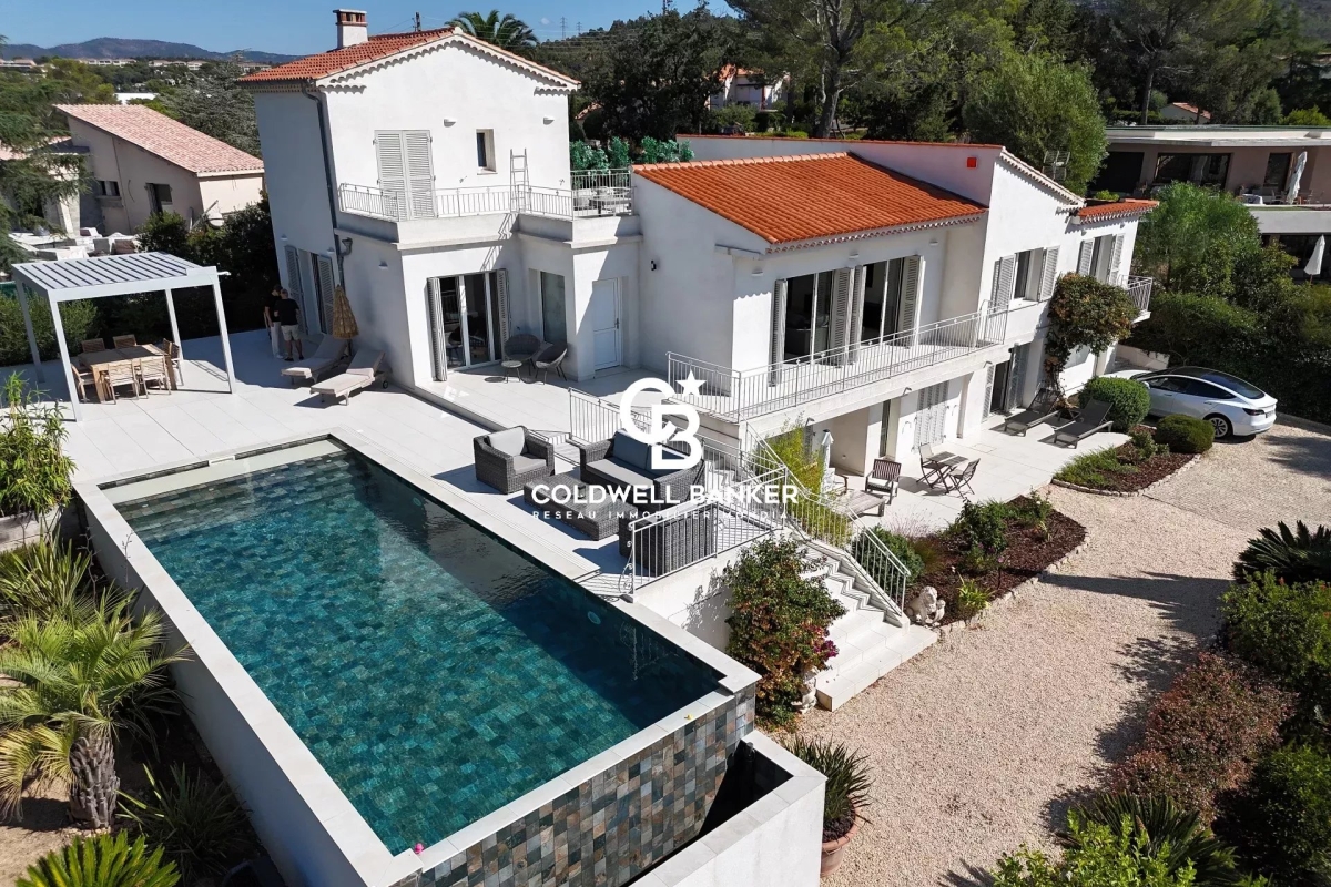 Luxury House for sale in Saint-Raphaël, 1 990 000 €, Photo 2
