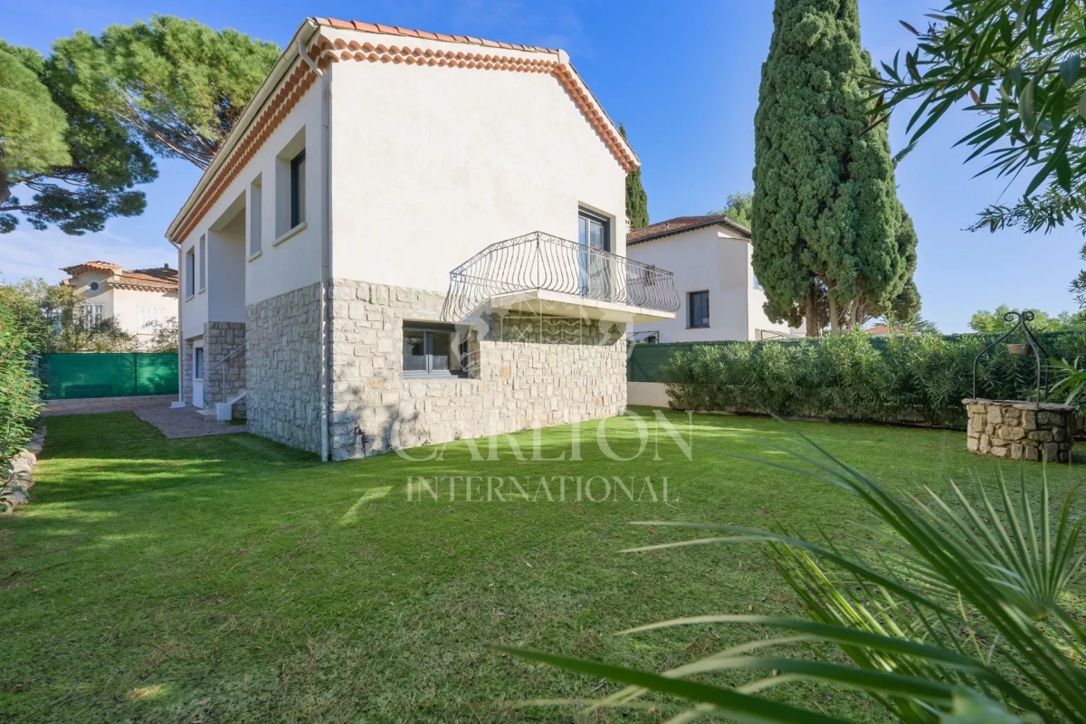 Maison de luxe à vendre à Cannes, 999 000 €, Photo 1