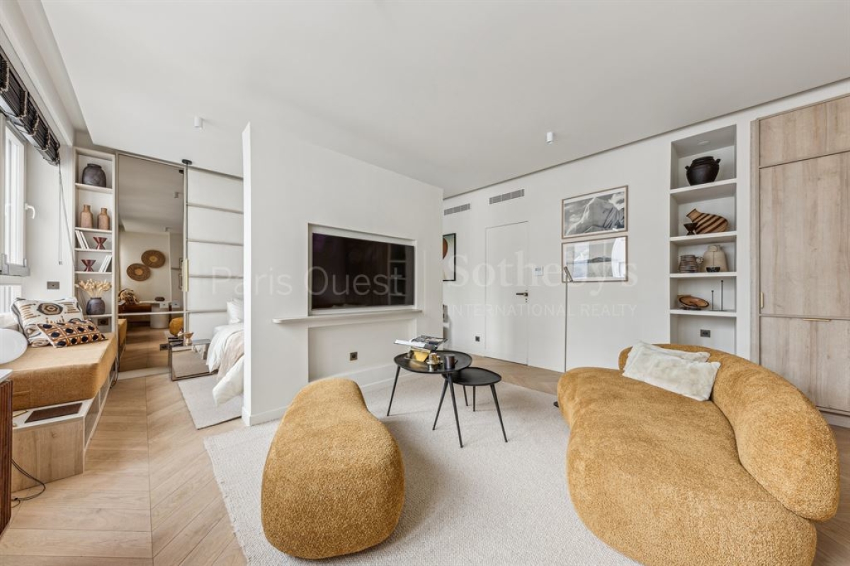 Luxury Apartment for sale in Paris 8Ème, 1 150 000 €, Photo 3