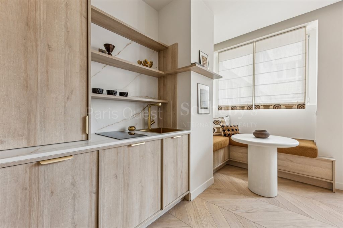 Luxury Apartment for sale in Paris 8Ème, 1 150 000 €, Photo 4