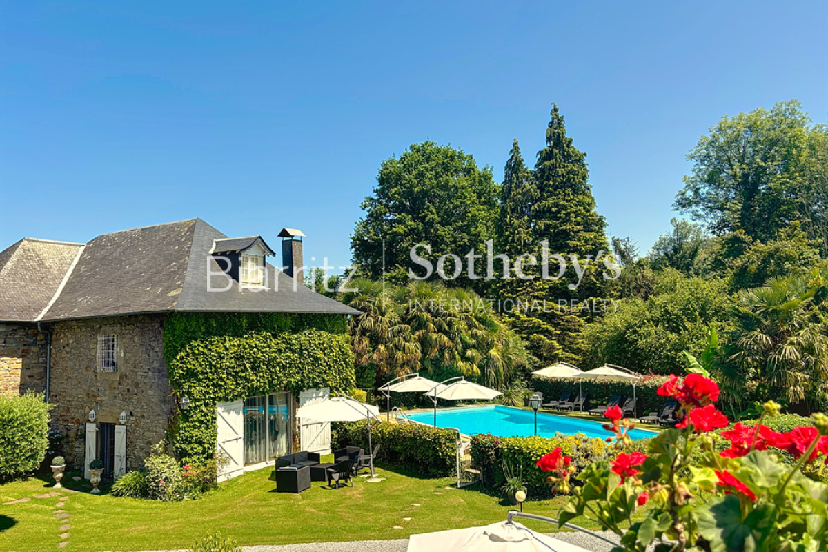 Luxury House for sale in Haut-de-Bosdarros, 1 390 000 €, Photo 2