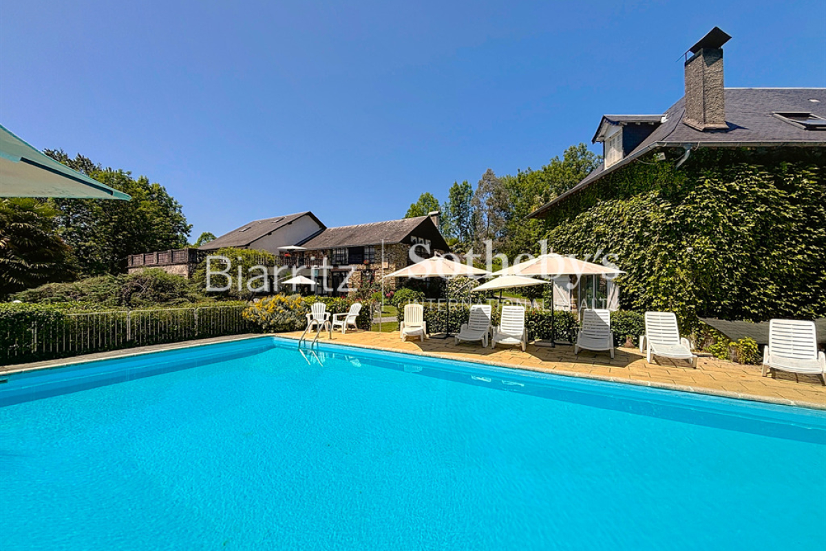 Luxury House for sale in Haut-de-Bosdarros, 1 390 000 €, Photo 3