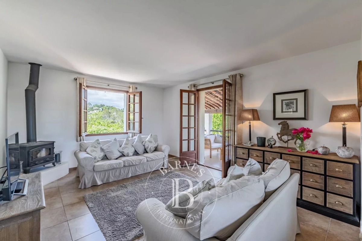 Maison de luxe à vendre à Valbonne, 1 250 000 €, Photo 3