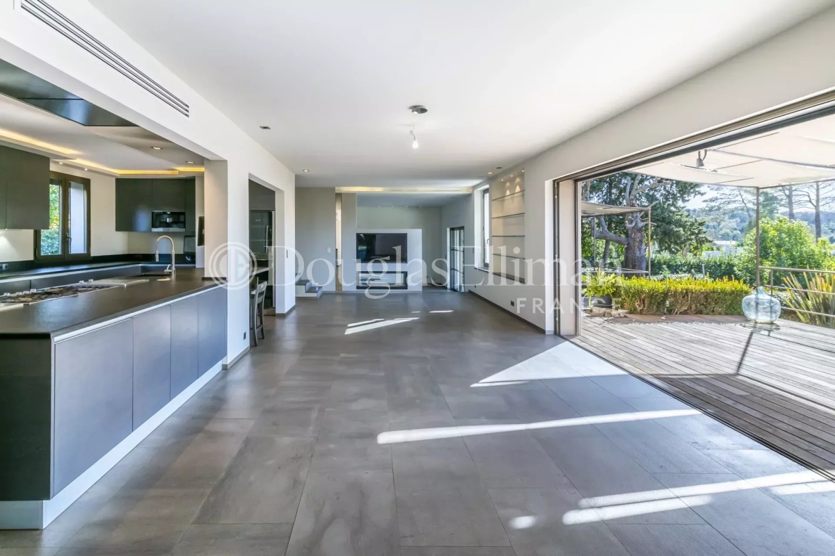 Maison de luxe à vendre à Mougins, 2 490 000 €, Photo 3