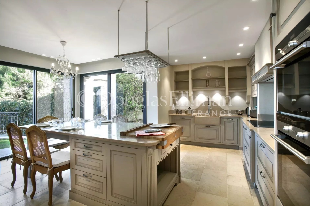 Luxury House for sale in Cap d'Antibes, 5 200 000 €, Photo 3