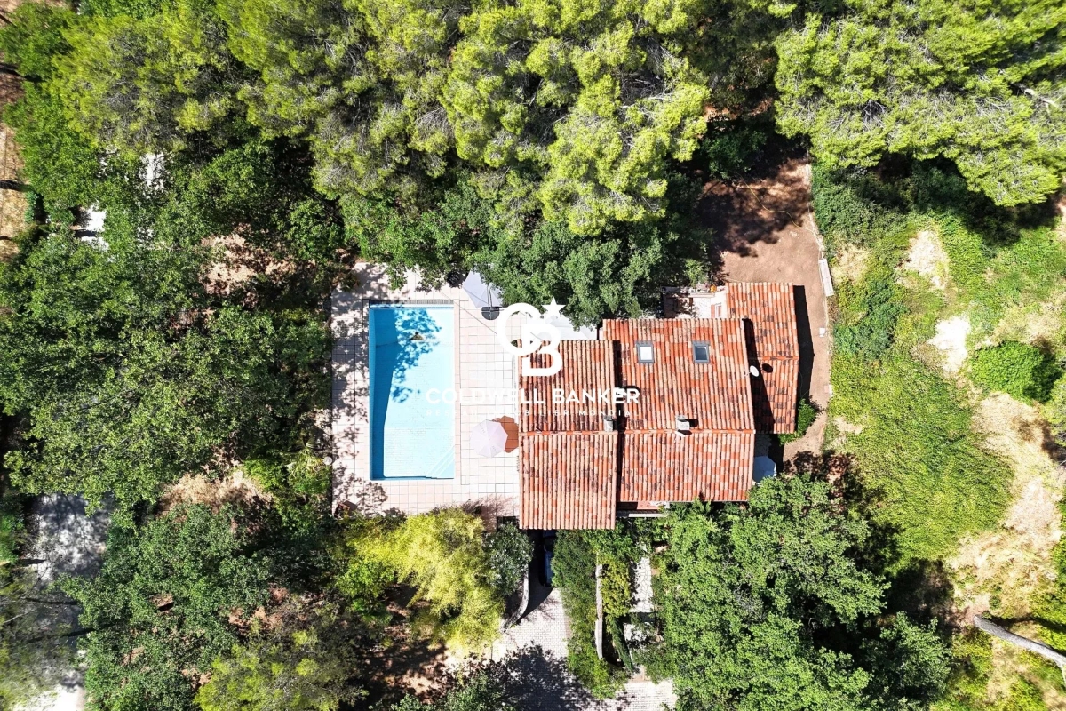 Maison de luxe à vendre à Callas, 510 000 €, Photo 2