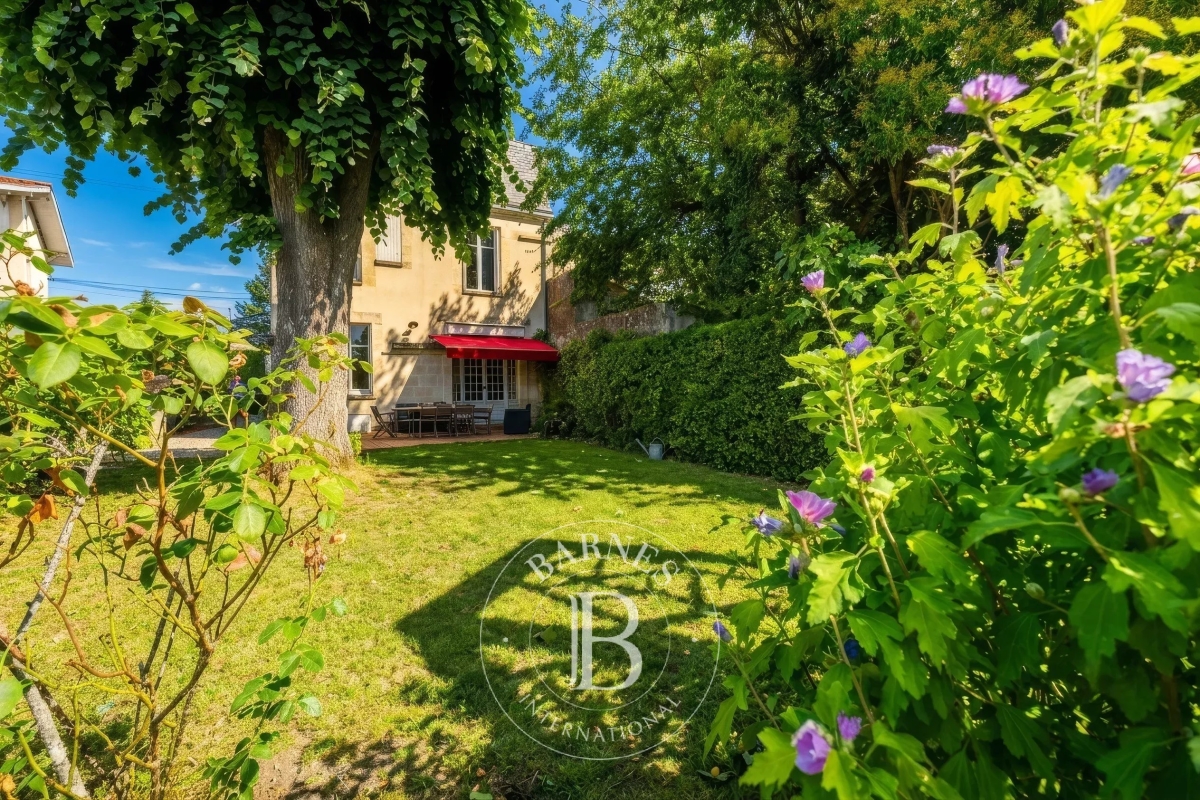 Maison de luxe à vendre à Bordeaux, 898 000 €, Photo 3