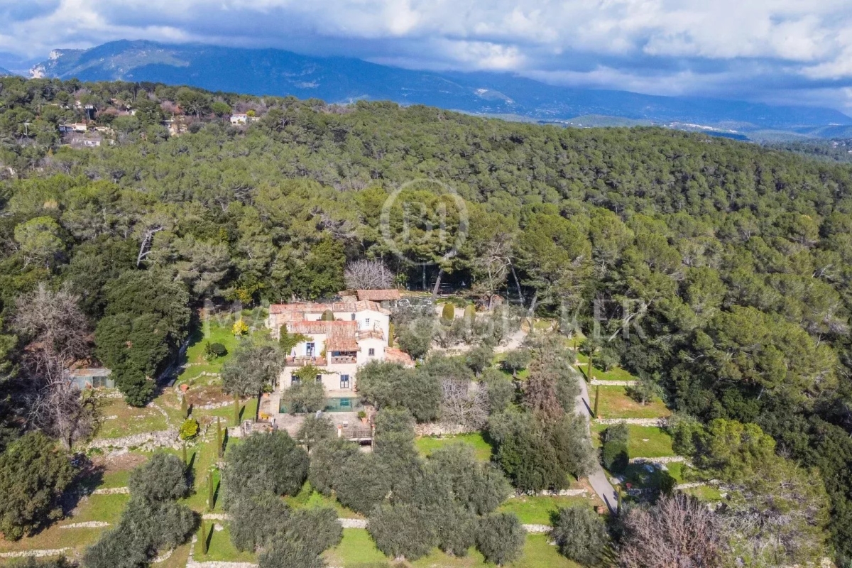 Maison de luxe à vendre à Valbonne, 2 200 000 €, Photo 2