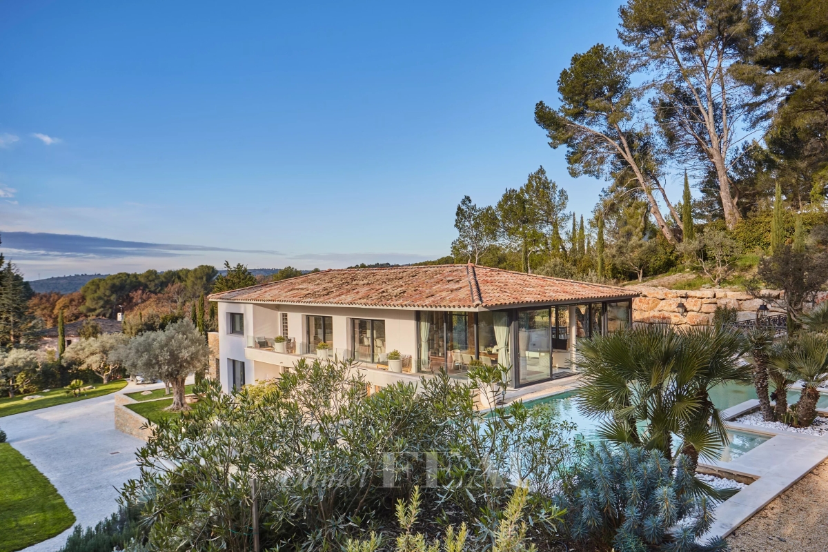 Maison de luxe à vendre à Aix-en-Provence, 2 590 000 €, Photo 2