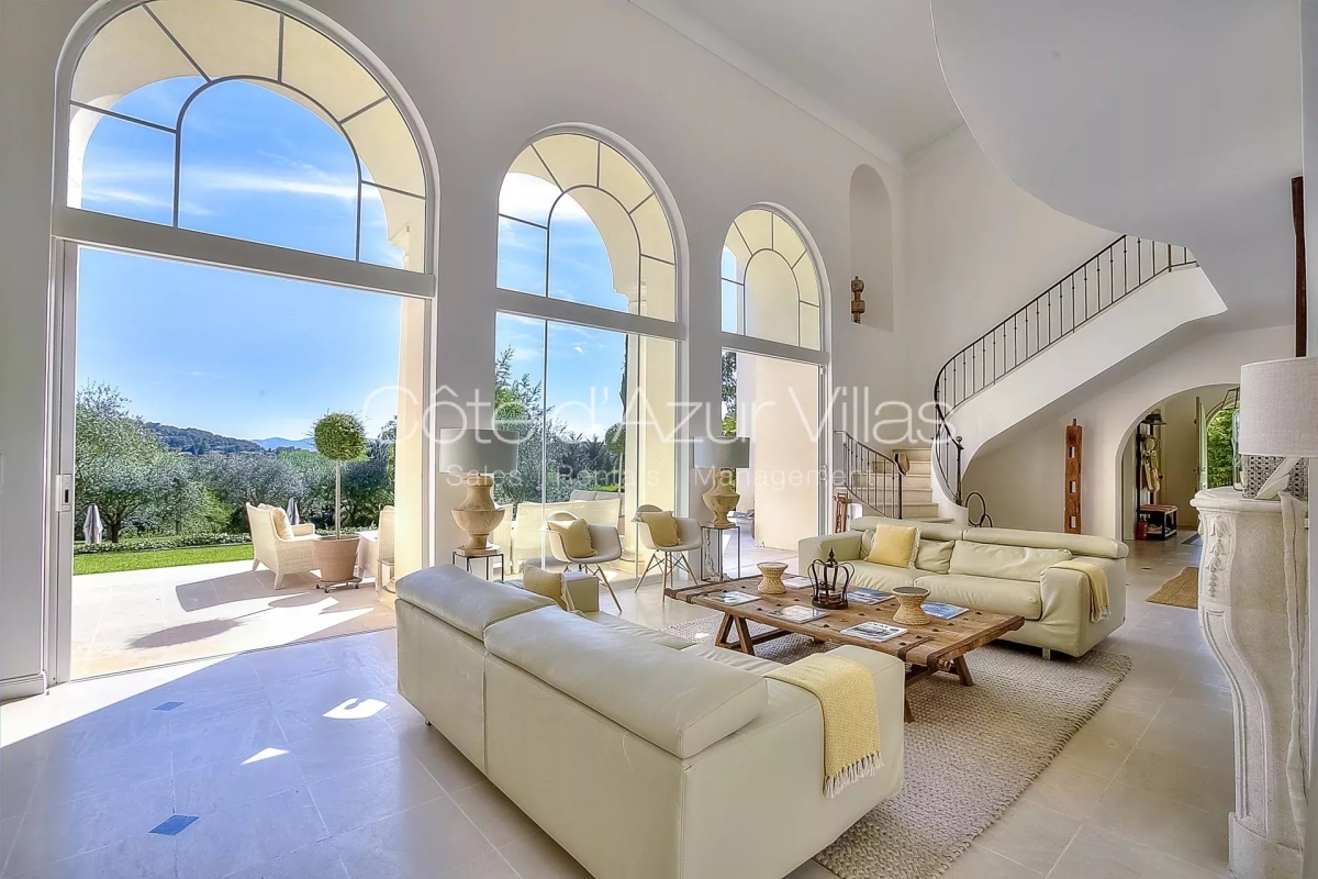 Luxury House for rental in Valbonne, 12 500 €, Photo 5