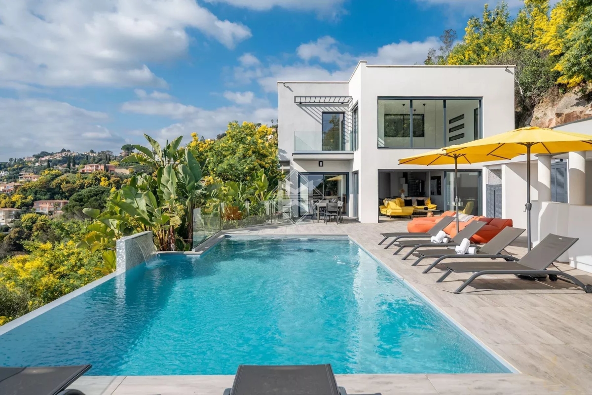Luxury House for sale in Mandelieu-la-Napoule, 3 300 000 €, Photo 1