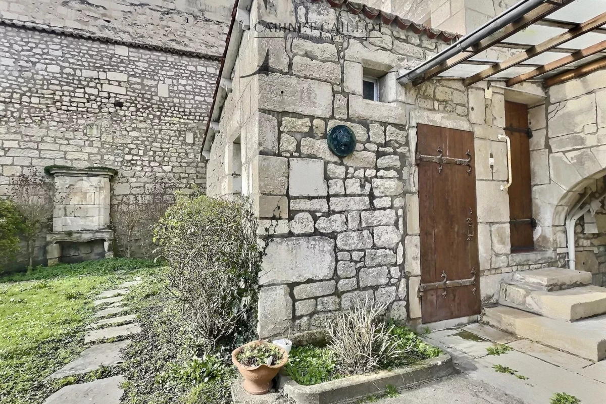 Maison de luxe à vendre à Pons, 375 000 €, Photo 5