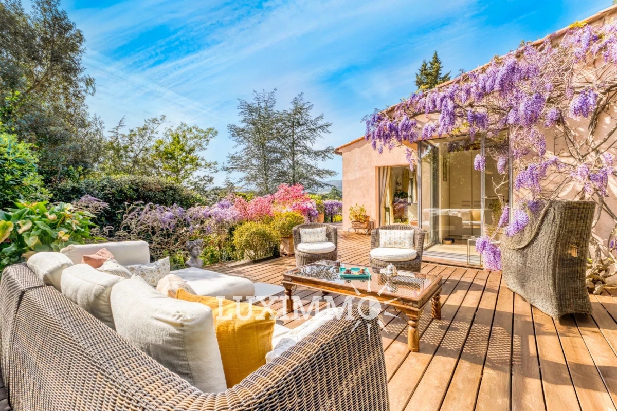 Maison de luxe à vendre à Mandelieu-la-Napoule, 1 690 000 €, Photo 1