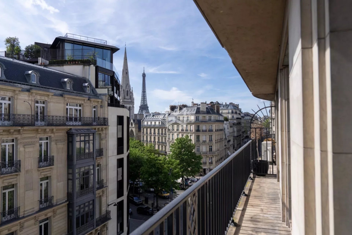 Luxury Apartment for sale in Paris 8Ème, 1 940 000 €, Photo 2