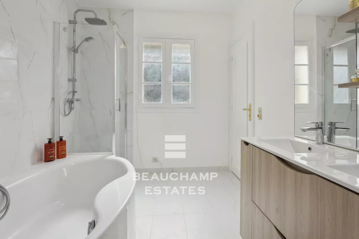Maison de luxe à vendre à Cannes, 1 995 000 €, Photo 7