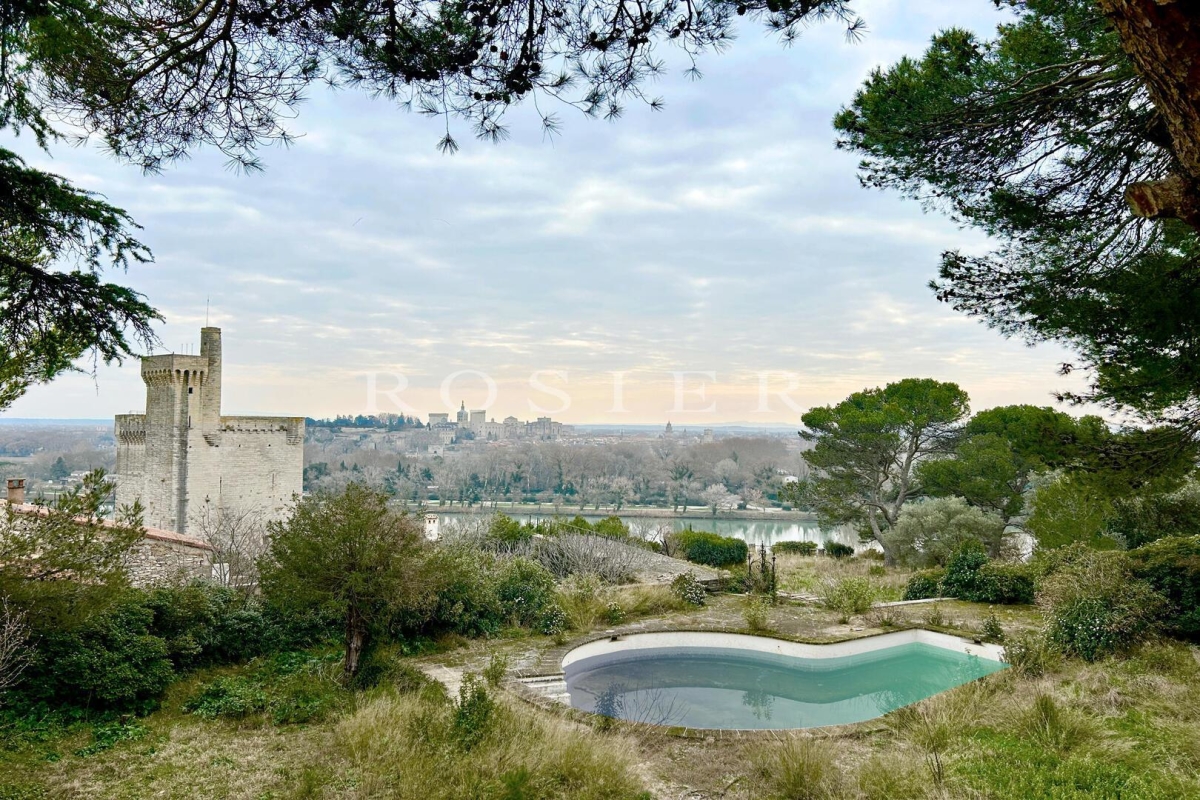 Luxury House for sale in Villeneuve-Lès-Avignon, 1 590 000 €, Photo 1