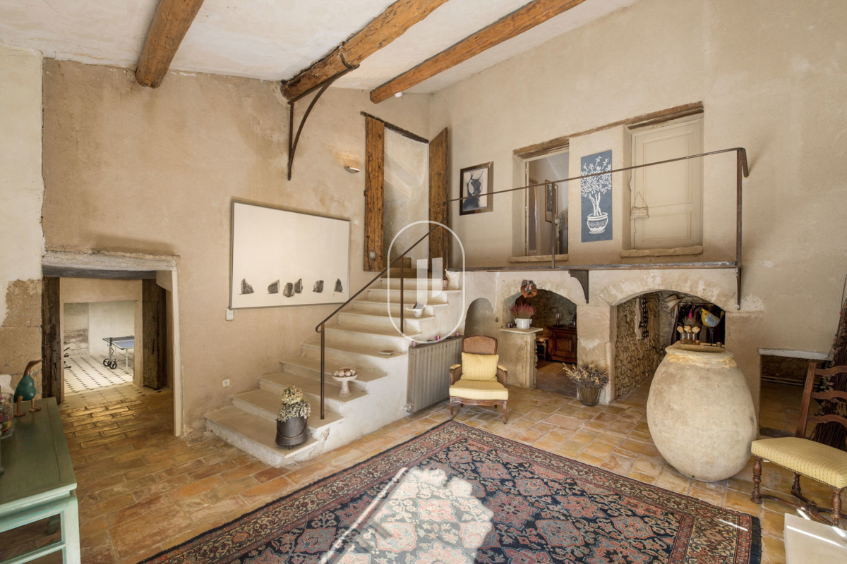 Maison de luxe à vendre à Maubec, 1 750 000 €, Photo 2