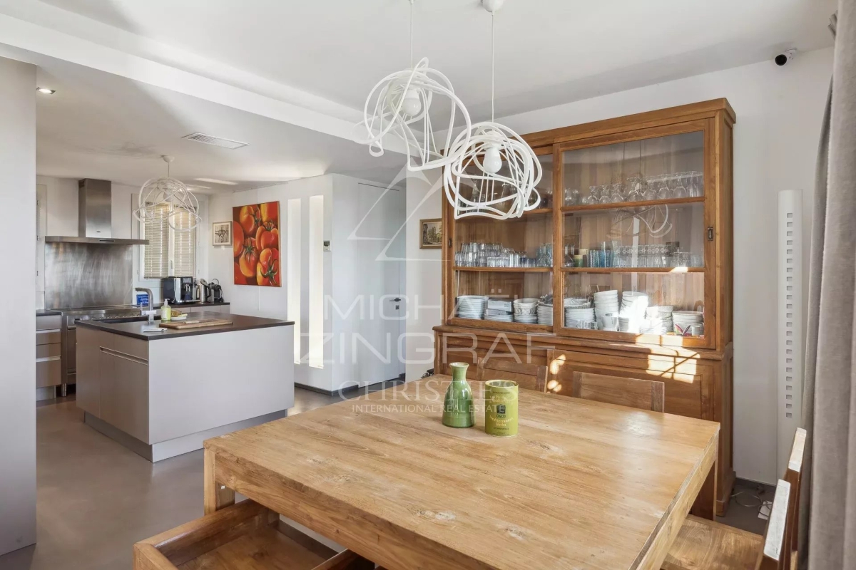 Maison de luxe à vendre à Grasse, 895 000 €, Photo 2