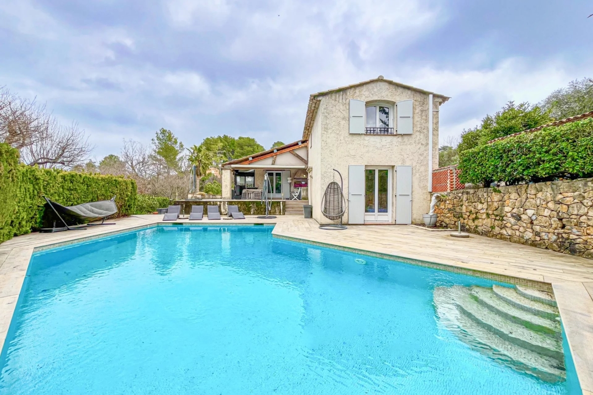 Maison de luxe à vendre à Le Rouret, 779 000 €, Photo 1