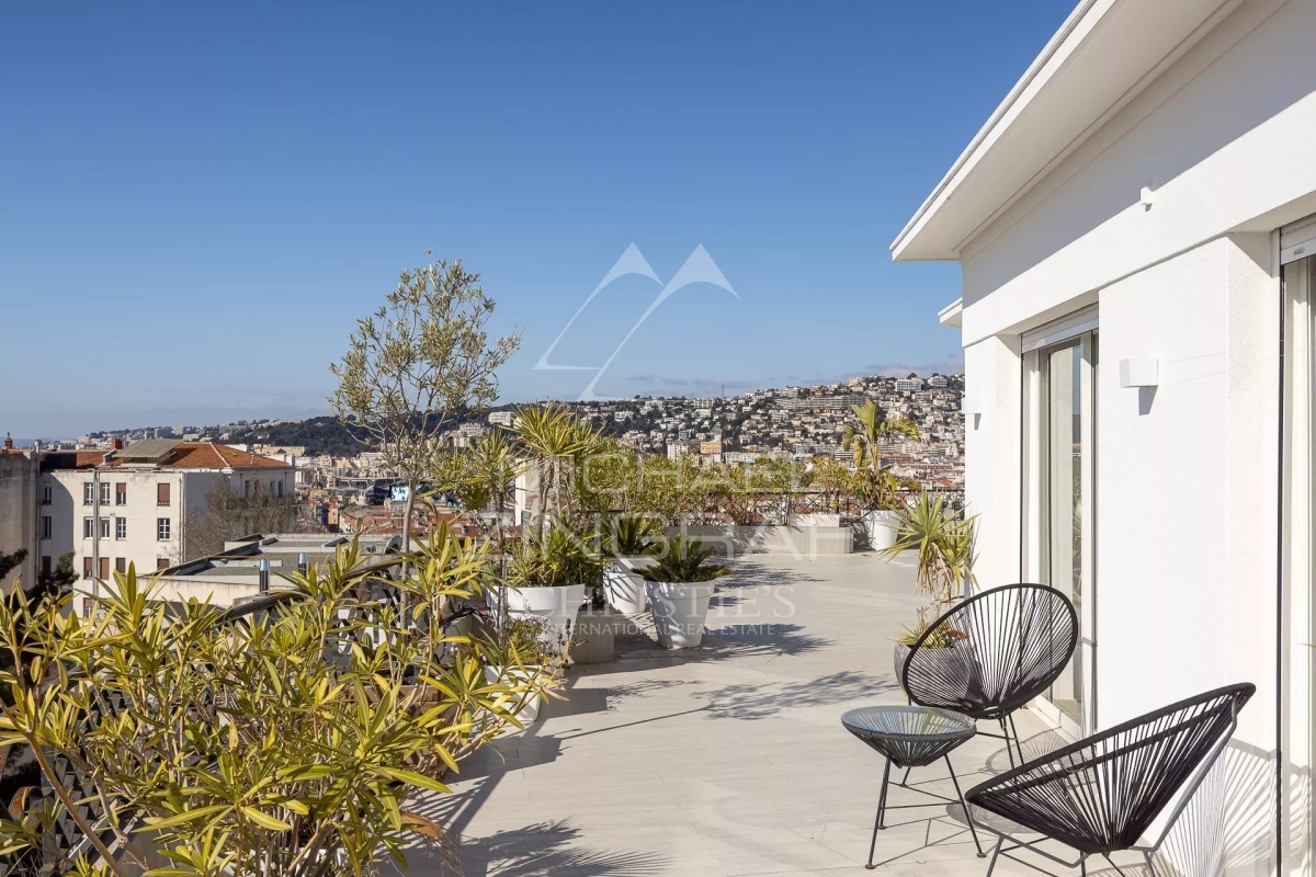 Luxury Apartment for sale in Nice, 1 390 000 €, Photo 1