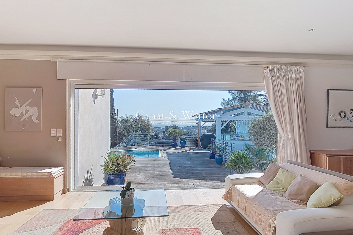 Maison de luxe à vendre à Saint-Aygulf, 1 560 000 €, Photo 1