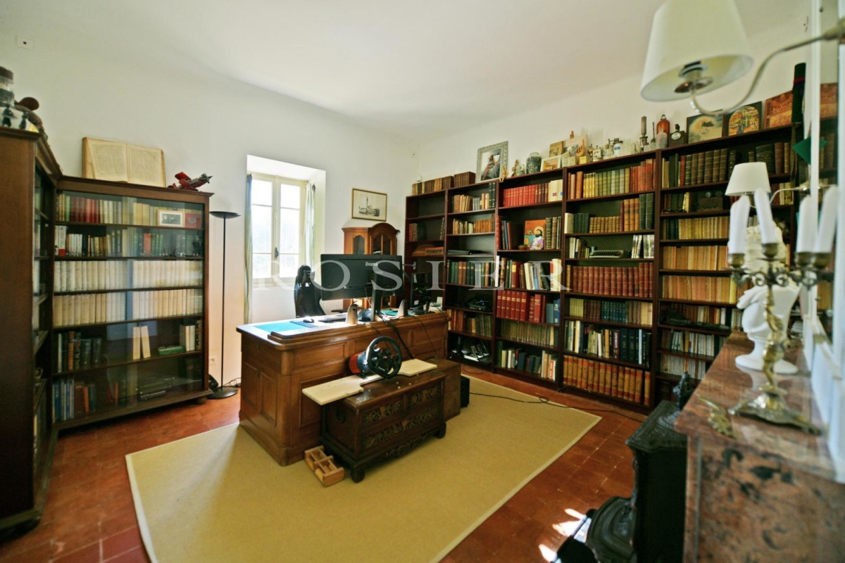 Luxury House for sale in Gordes, 2 395 000 €, Photo 7