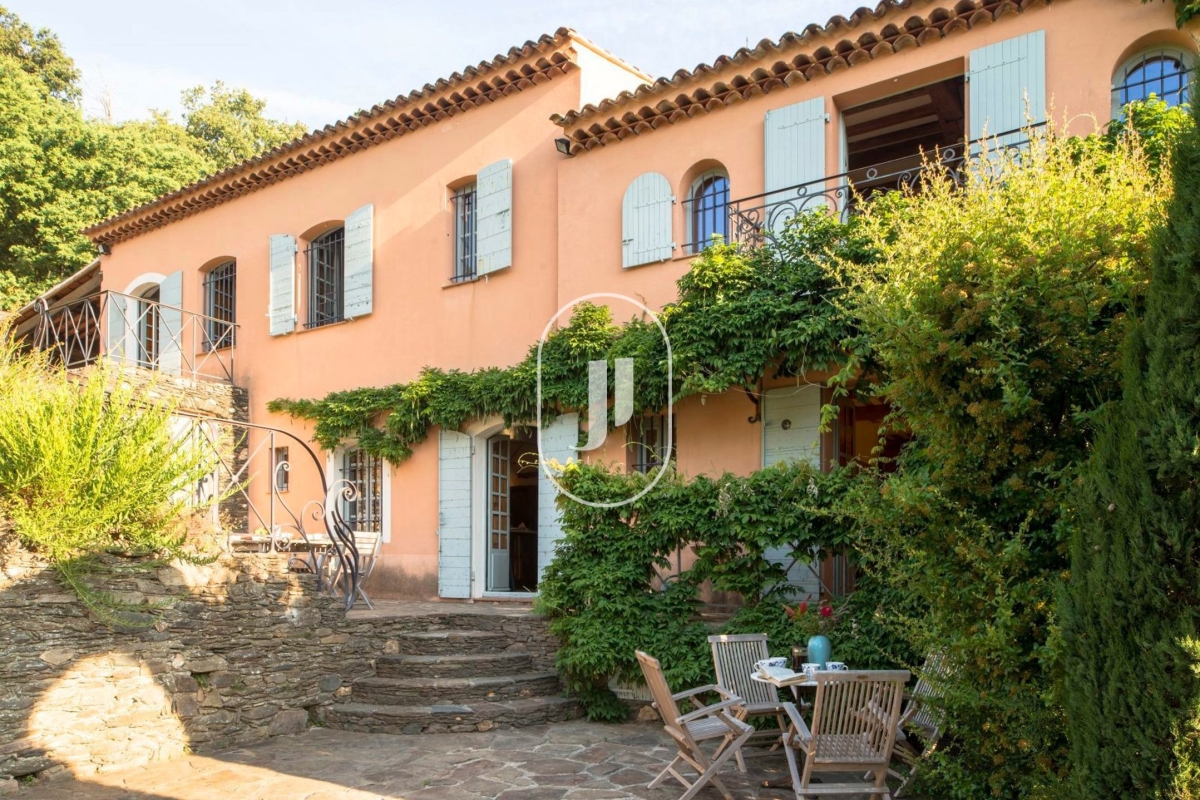 Maison de luxe à vendre à Collobrières, 1 498 000 €, Photo 2