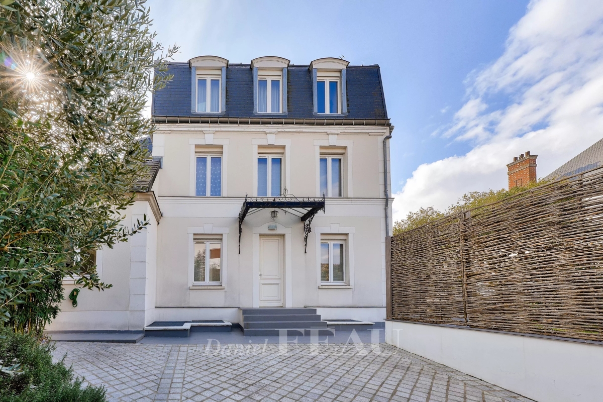 Maison de luxe à vendre à Rueil-Malmaison, 1 840 000 €, Photo 1