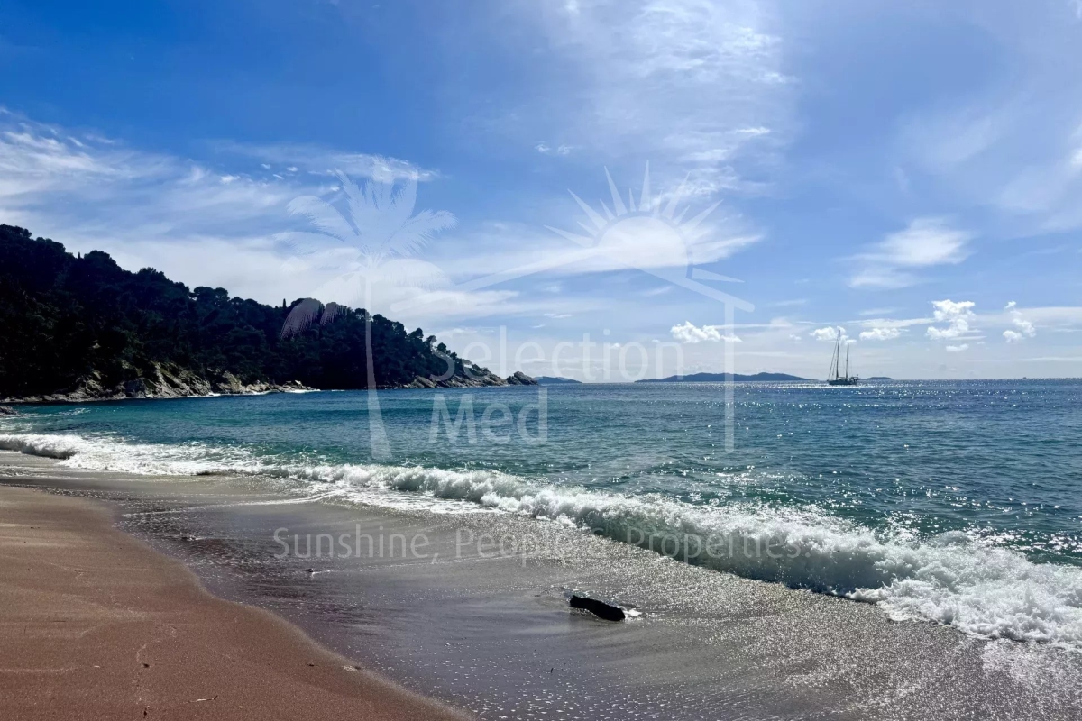 Maison de luxe à vendre à Le Lavandou, 5 460 000 €, Photo 1