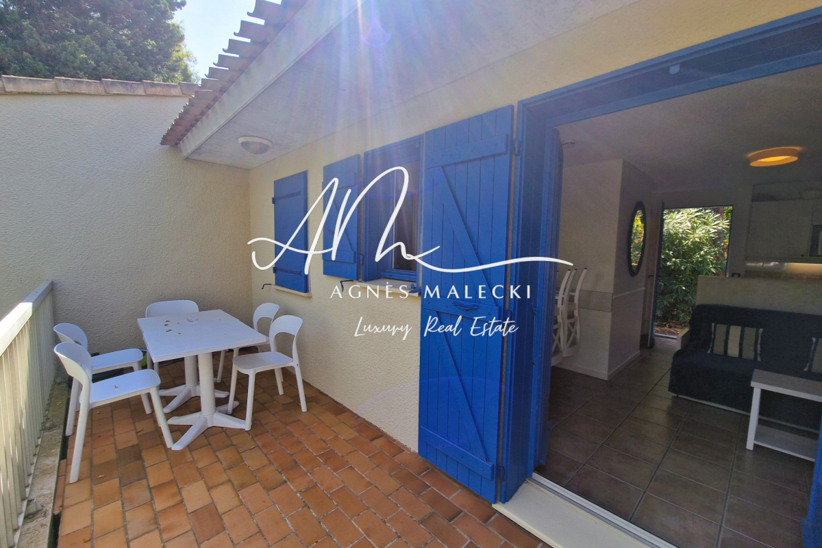 Appartement de luxe à vendre à Le Lavandou, 215 000 €, Photo 3