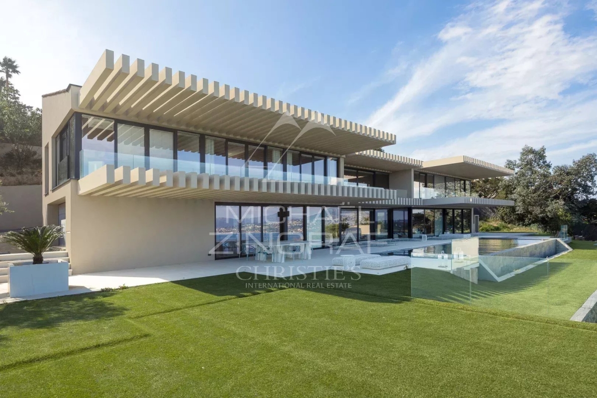 Luxury House for sale in Gassin, 19 950 000 €, Photo 1