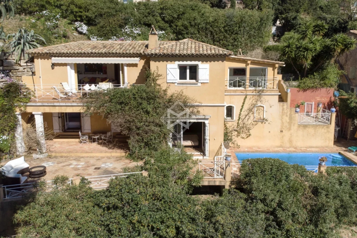 Luxury House for sale in Cavalaire-sur-Mer, 1 450 000 €, Photo 2