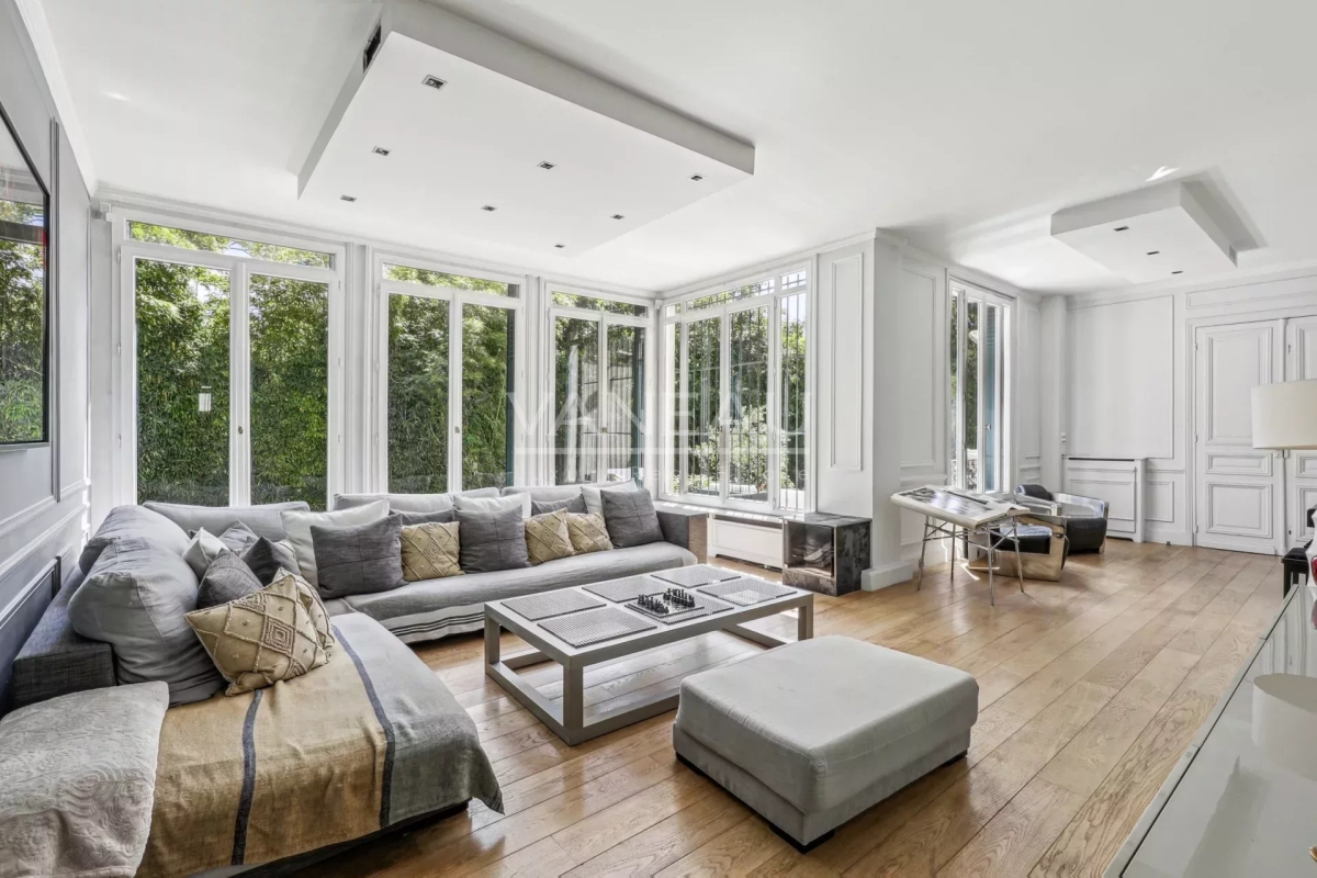 Luxury House for sale in Suresnes, 2 790 000 €, Photo 2